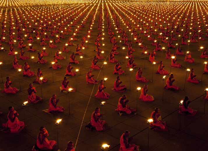 0112-thailand-monks-maja-puja-714.jpg