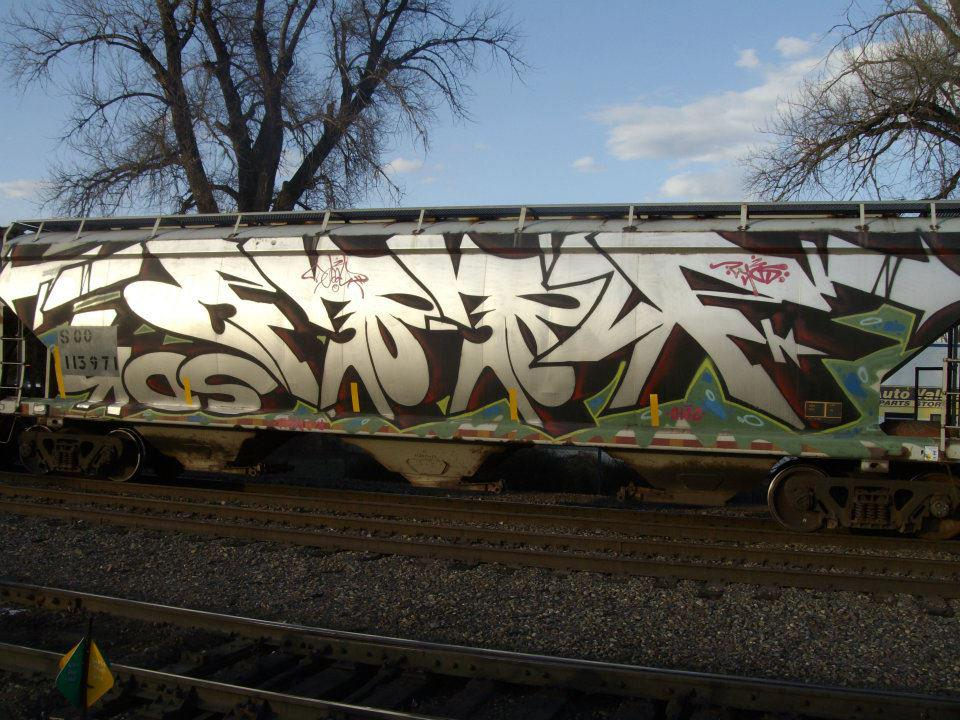 7788912162_7c257f4c69_b.jpg